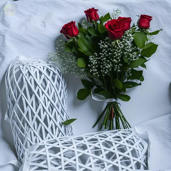 ramo de 7 rosas con paniculata